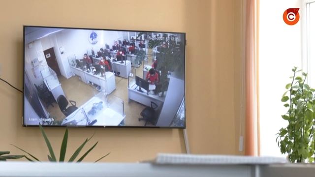 Мариупольцы жалуются, что не могут дозвониться в «скорую» смотреть онлайн