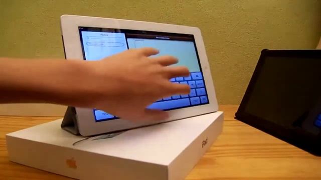 Test SmartCover grise, polyuréthane - iPad 2(Wifi) et (3G) смотреть онлайн