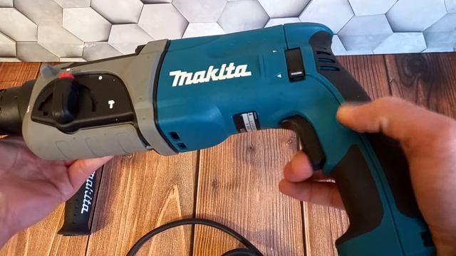 Перфоратор макита отбойник макита HR2470 набор буров в комплекте. Аналог макита HR2470 смотреть онлайн