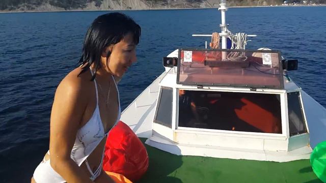 Прыжок с яхты смотреть онлайн
