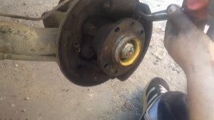 Замена задних колодок ВАЗ. Разбор пружинного механизма