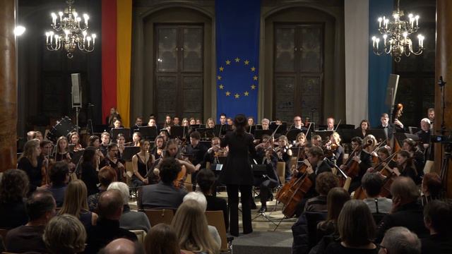Saint-Saens Cello Concerto No.1 (excerpts), Lida Limmer, Passau Univ. Orchestra, Eleni Papakyriakou смотреть онлайн