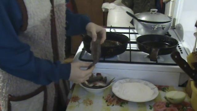 Жаренная рыбка без мелких косточек смотреть онлайн