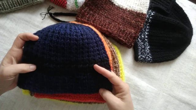 MaTusy. About knitting. Winter hats for volunteer club 40loopsDnipro Посылка для клуба 40петельДнеп смотреть онлайн