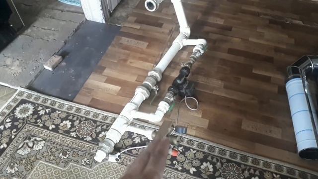Переделываю отопление: 2)Присоеденил дымоход к котлу смотреть онлайн