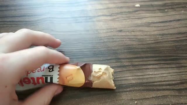 ОБЗОР на nutella B-ready /// обзор на батончик нутелла смотреть онлайн