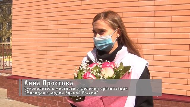 В Можайске поздравили работников скорой помощи с их профессиональным праздником смотреть онлайн