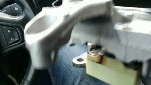 Рено Меган 3 вибрация двигателя, замена правой подушки, гидроопоры