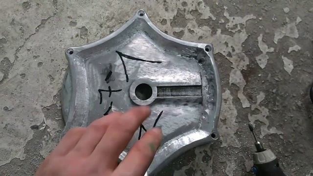 Секреты двигателя В-твин Иж - Оригинальный кожух задней звезды. Часть 2 смотреть онлайн