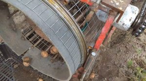 САМОДЕЛЬНЫЙ КАРТОФЕЛЕУБОРОЧНЫЙ КОМБАЙН К МОТОБЛОКУ против ТРАНСПОРТЕРНОЙ КАРТОФЕЛЕКОПАЛКИ!