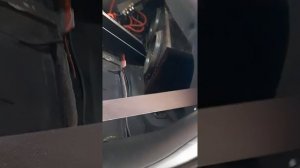 Как открыть багажник Toyota avensis