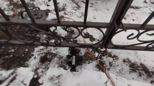 Один день из жизни механика: Сварка петли распашных ворот смотреть онлайн