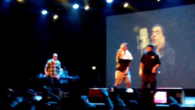 CENTR - Виражи [LIVE] [Saint-P] [Всем берегам] смотреть онлайн