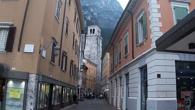 Riva del Garda - Lago di Garda Italy HD смотреть онлайн