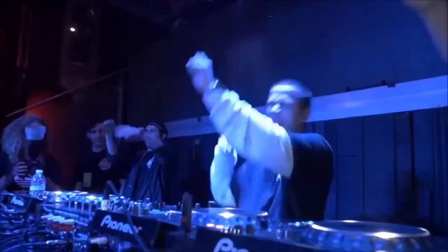 When the "HULENÍ" kicks in смотреть онлайн