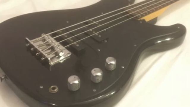 Samick Precision Bass смотреть онлайн