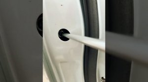 How to remove 2015 Mazda CX-5 outer door handle quick n easy.