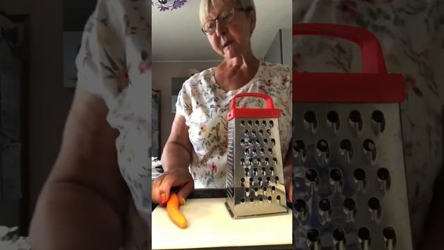 Вкуснейшие ватрушки.Зелёный борщ. Отбивные. смотреть онлайн