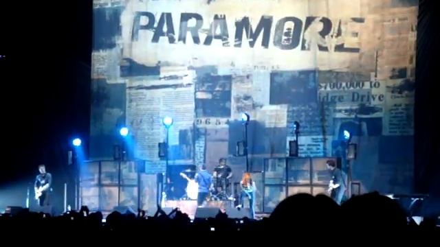 "Misery Business" Paramore St. Paul, MN 7/5/2009 Excel Energy Center смотреть онлайн