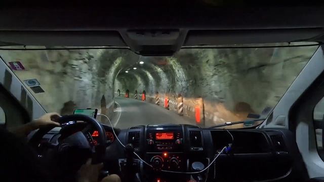 Серый Бус. Перевал Стелвио. Высокогорная дорога. Бусом по Европе. смотреть онлайн
