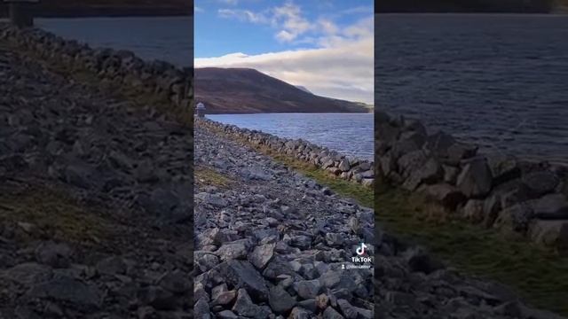 Llyn Tegid Nissan Xtrail  Off Road  Green Landing