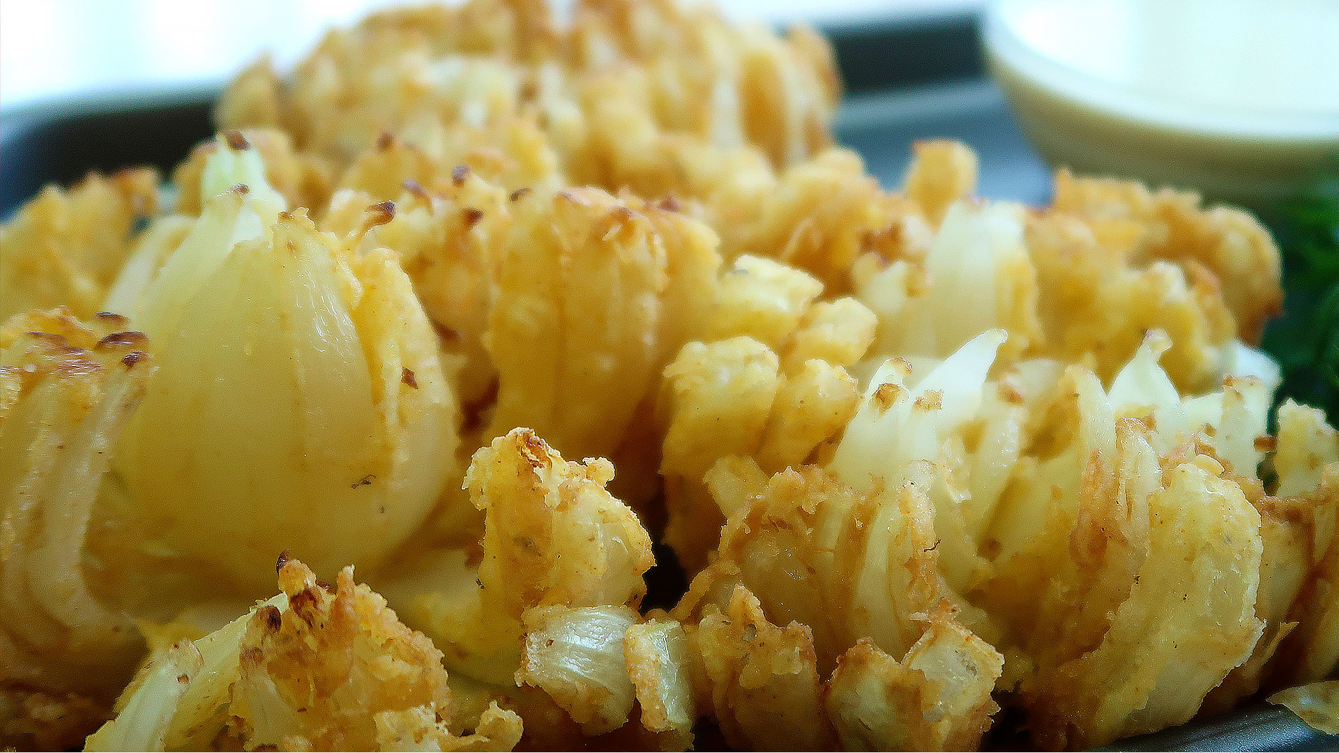 Невероятно, что можно приготовить из обычного лука. смотреть онлайн