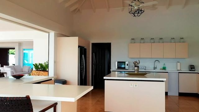 Villa Bamboo - Walkthrough with Phil Brown at St. Martin Sotheby's Realty смотреть онлайн