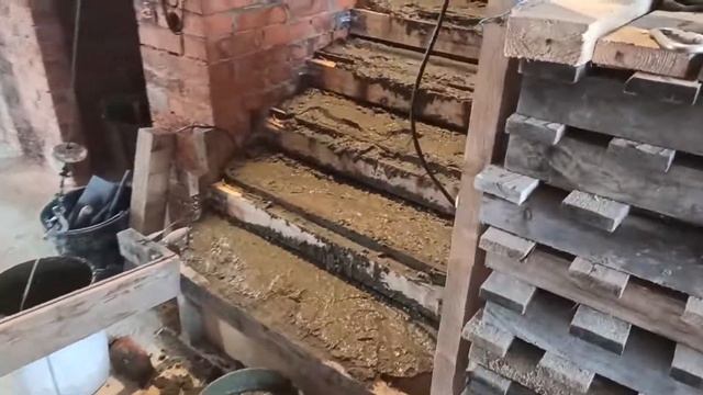Монолитная бетонная забежной лестница (часть 6) смотреть онлайн