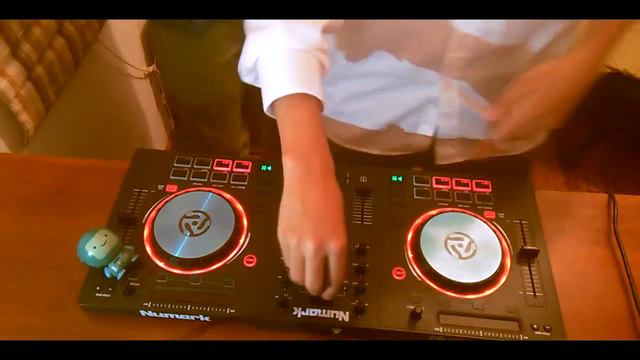 J&M - Zomboy (Mix) смотреть онлайн