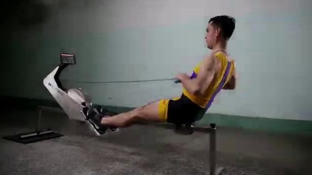 Ученики ГБУ СШ Петроградского района Санкт-Петербурга на гребном эргометре RP3 смотреть онлайн