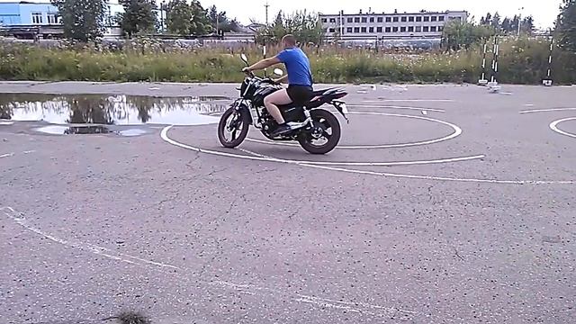 Как сдают на права на мотоцикл в Витебске смотреть онлайн