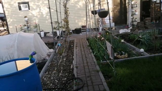 Дача переделываем клумбу,собираем фонтан. смотреть онлайн
