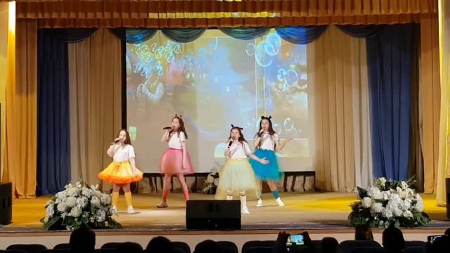 Ансамбль "Васiлькi" 8 - 11 лет. смотреть онлайн