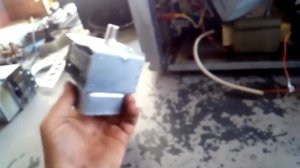 микроволновка работает но не греет