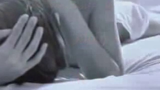 Почему плачет женщина... смотреть онлайн