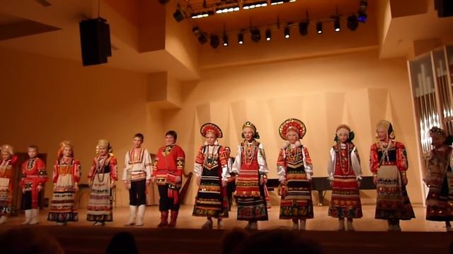 Фольклорный ансамбль "Ясенька" смотреть онлайн