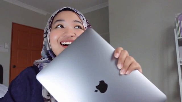 ? Macbook Air M1 Space Gray Unboxing ? | MALAYSIA