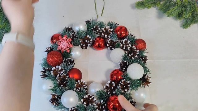 Новогодний венок смотреть онлайн