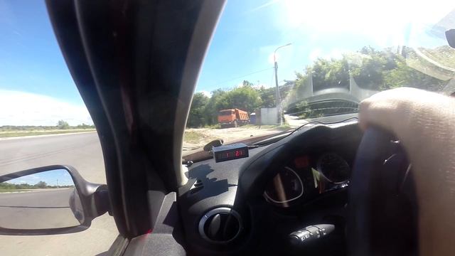 Renault Duster - разгон 0-100 км/ч / 0-100 km/h acceleration смотреть онлайн