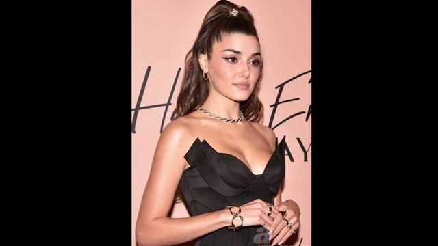 'Hande Erçel's father, Kaya Erçel, could not remain silent about the love rumors about Hande' смотреть онлайн