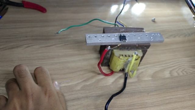 Small 1 MOSFET To Make 12Vdc To 220Vac Homemade Inverter Circuit From Old Computer Ups Transformer