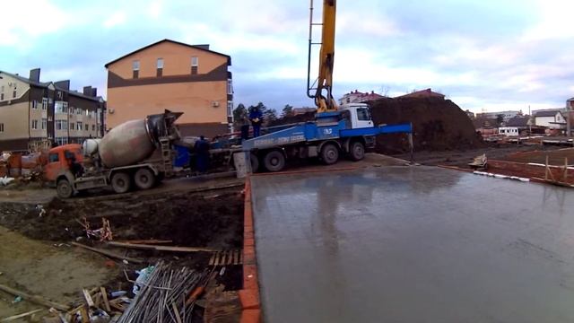 Заливка монолитной бетонной плиты перекрытия смотреть онлайн