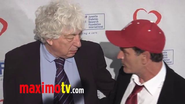 CHARLIE SHEEN and AVI LERNER at JDRF's 8th Annual Gala Red Carpet смотреть онлайн