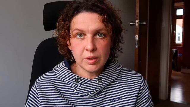 Странности английских домов и последний отчёт по цветочной лазанье. смотреть онлайн