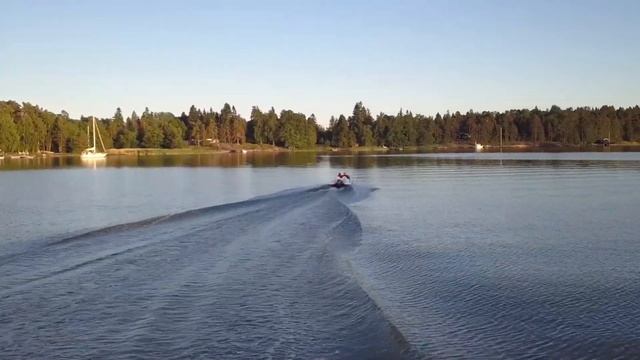 Weekend cruising on BatMax speedboat смотреть онлайн