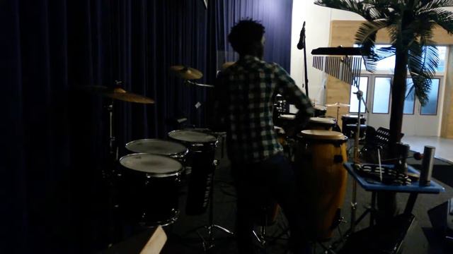 Claude Ciza - Short percussion Solo! "Waking up the spirit..." смотреть онлайн