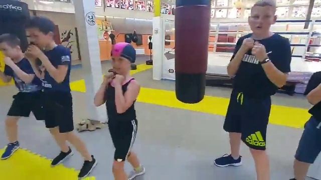ШКОЛА БОКСА@shkola_boksa_taganrog Оборудование BOYKO-SPORT смотреть онлайн