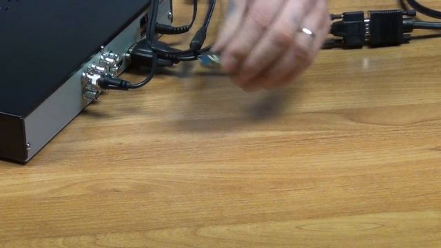 2 Way VGA Splitter Cable смотреть онлайн