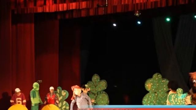 В ДК "Химик" состоялось первое выступление в рамках недели премьерных показов театров Чувашии смотреть онлайн