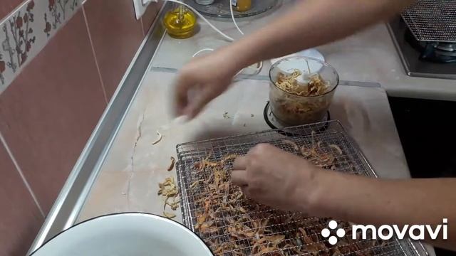 КАК СУШИТЬ ЛУК И МОРКОВКУ ДЛЯ ПРИПРАВЫ. смотреть онлайн